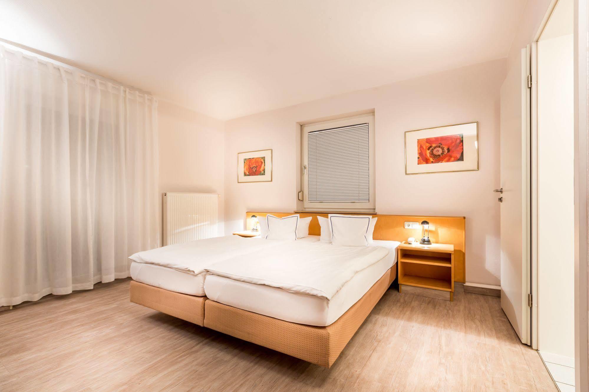 Hotel Am Rokokogarten Veitshöchheim Zewnętrze zdjęcie
